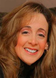 Photograph of Flo Federman relaxing with family